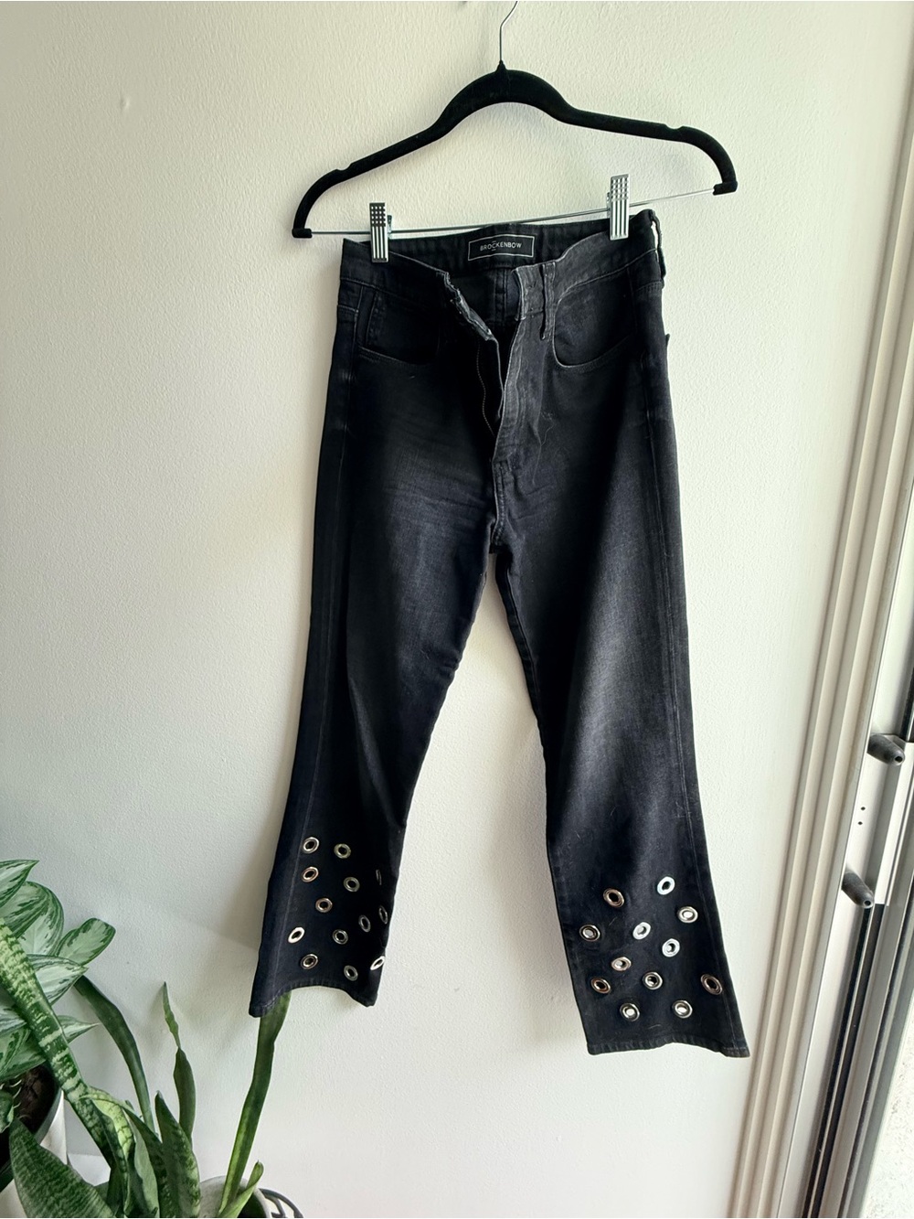 Black Wide-Leg Jeans with Hem Grommet Detail